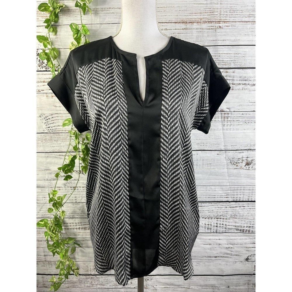 Michael Kors Tunic Blouse Extra Small Black White Chevron Career Church Slim